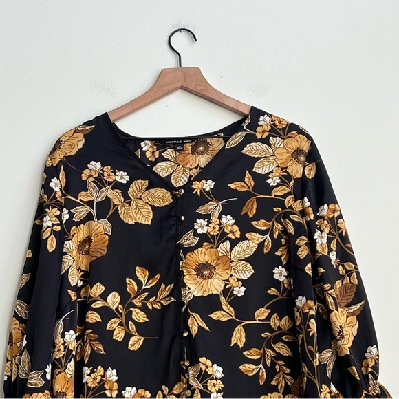 Zac & Rachel Button Down Loop Satin Blouse Plus 1X Black Gold Floral $48 Ruffle - Picture 4 of 14